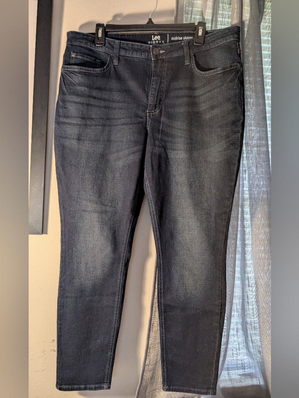 Lee Riders Midrise Skinny Jeans Dark Wash Size 18